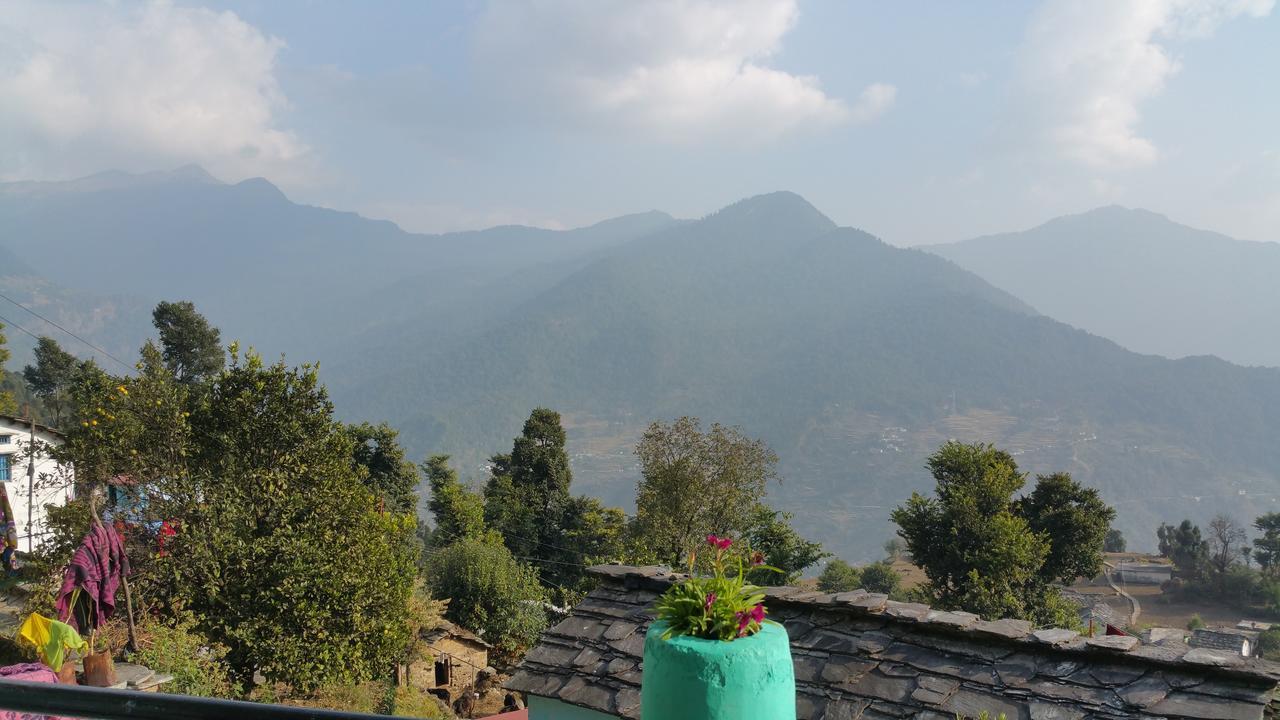 Hotel Mountain View Sari Exterior foto